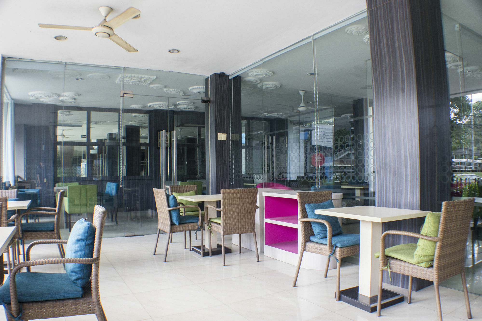 Hotel Feodora Grogol Jakarta Exterior photo