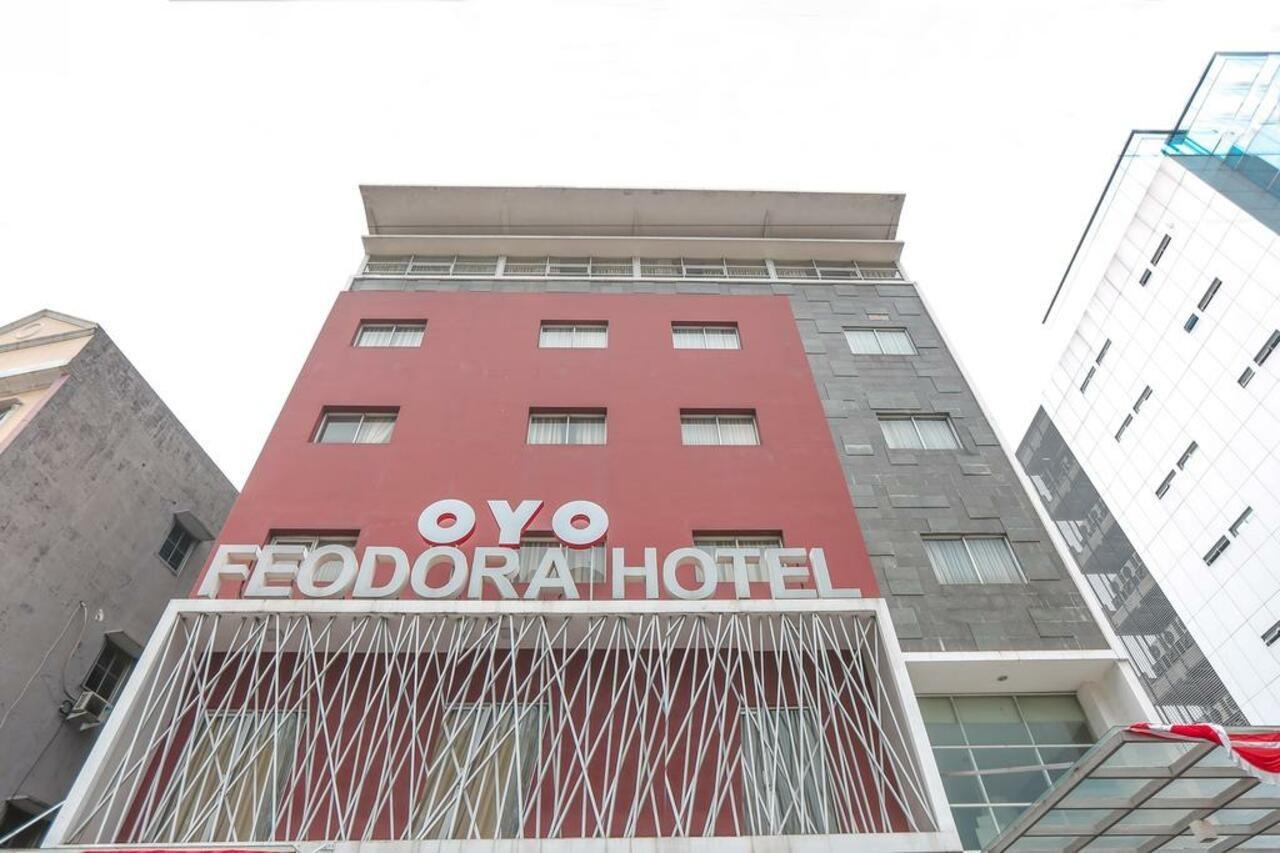 Hotel Feodora Grogol Jakarta Exterior photo